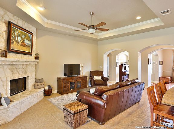 5th image of 226 English Oaks Cir