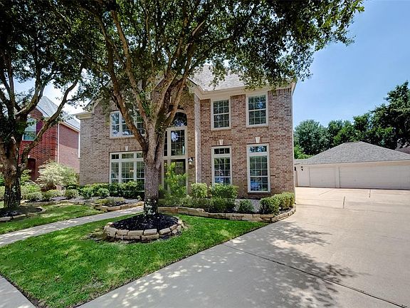 2nd image of 23707 Thornsby Ct