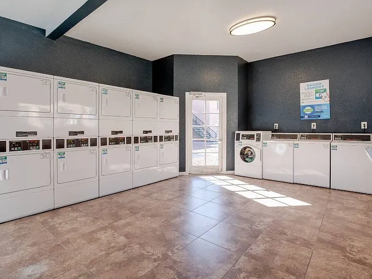 1645 N Kadota Ave #18 — Photo 10
