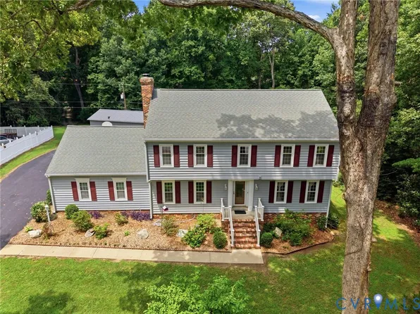 4210 Briarwick Dr, North Chesterfield, VA 23236