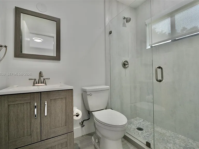 3018 SW 25th Ter #3018 — Photo 11