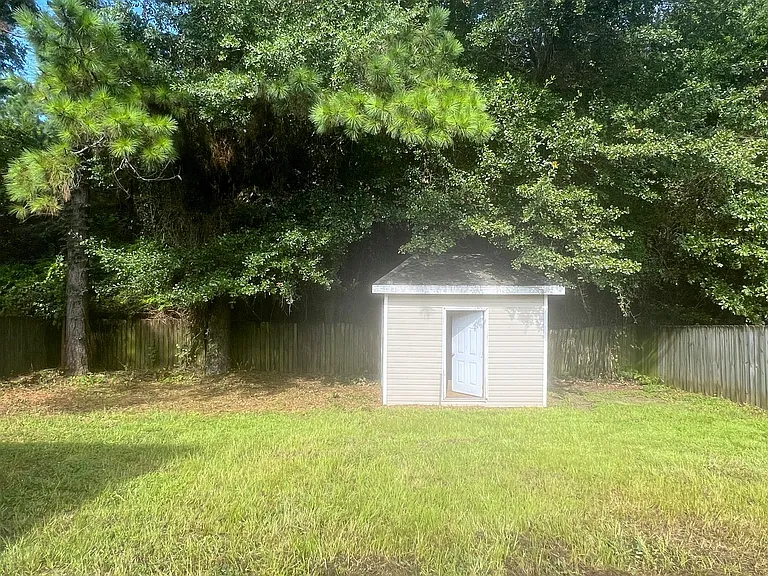 103 Reese Dr — Photo 25