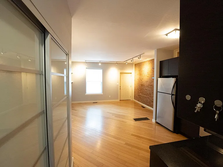 2306 Glenarm Pl #102 — Photo 3