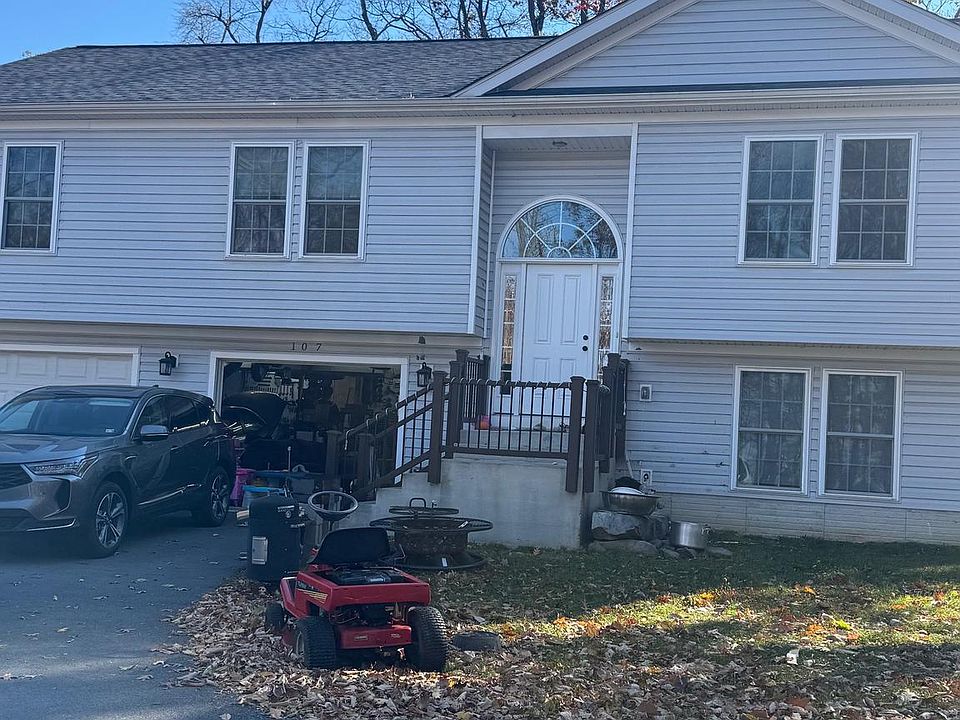 1st image of 107 Eagles Nest Ln