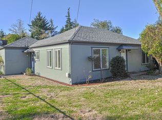 2986 Sherman Ave, North Bend, OR 97459