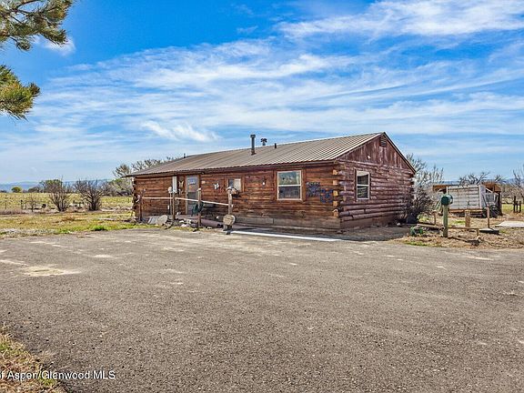 2nd image of 2752 County Road 210