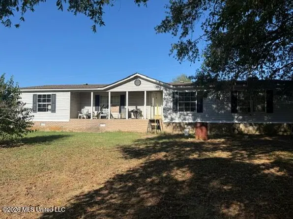 814 Hogan Rd, Holly Springs, MS 38635