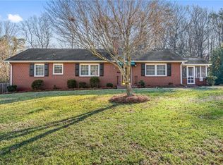 2641 Fairlawn Dr, Winston Salem, NC 27106