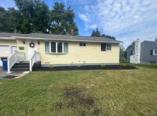 4 Center Ter, New Hartford, NY 13413