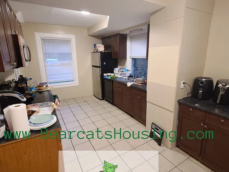109 Chestnut St — Photo 5