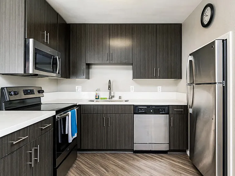 Village Square Apartments — Photo 1