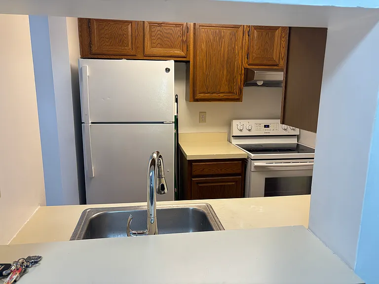 1221 Ravens Crest Dr — Photo 9