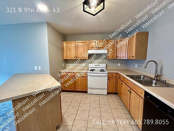 5th image of 321 N 9th Ave #43