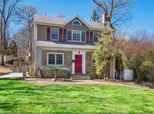 17 Edgemont Rd, West Orange, NJ 07052