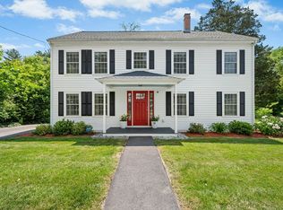 26 Brooks St, Upton, MA 01568
