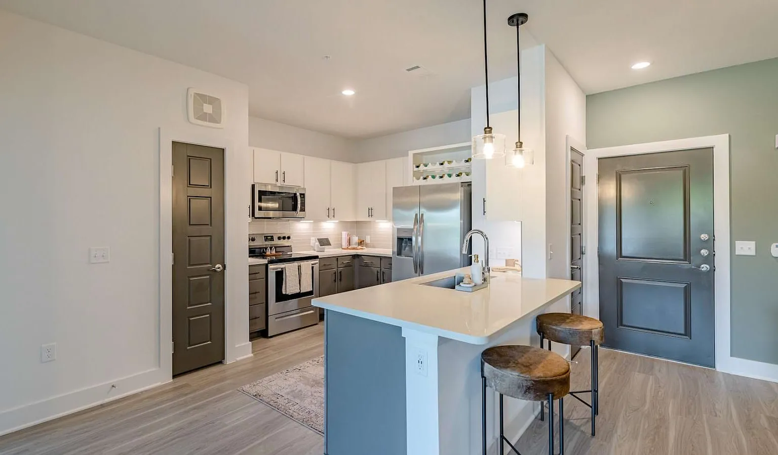 Brea Frisco — Photo 4