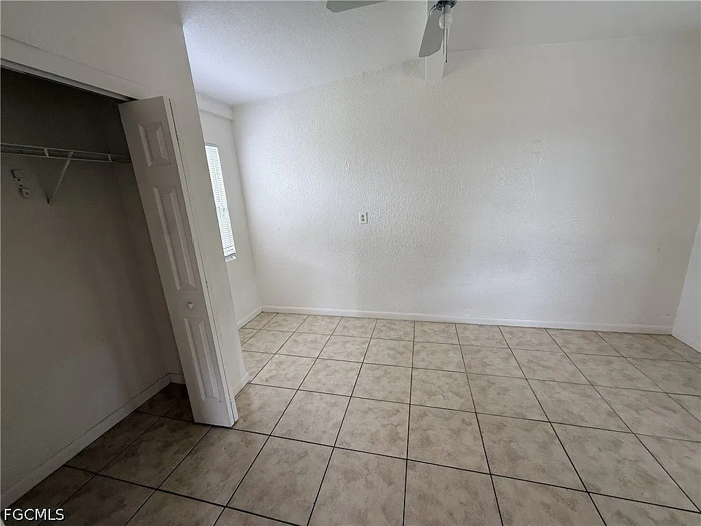2 bed, 1.0 bath, 858 sqft, $1,200 — Photo 4