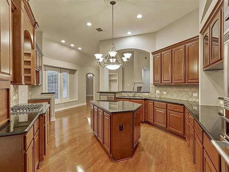 20806 E Cameron Ridge Dr — Photo 9