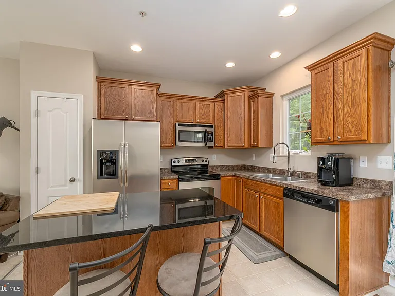7716 Timbercross Ln — Photo 6