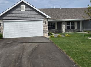 4422 Squaw Valley Dr, Loves Park, IL 61111