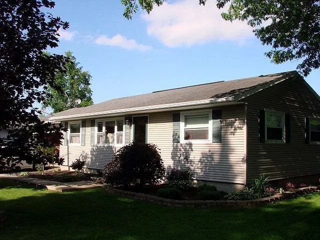 351 3rd Ave photo 1