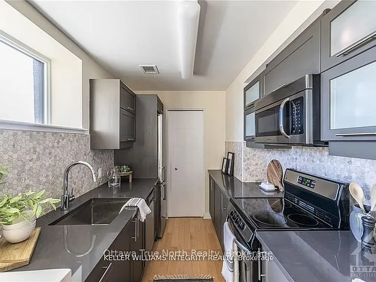 40 Nepean St #2201 — Photo 8