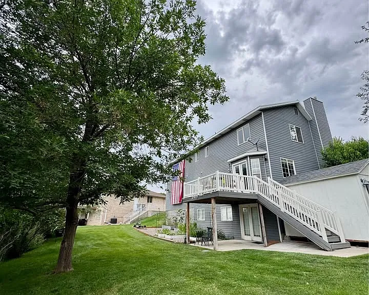 675 E 500 N — Photo 22