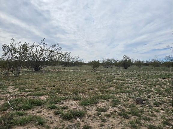 3rd image of N Agate Rd