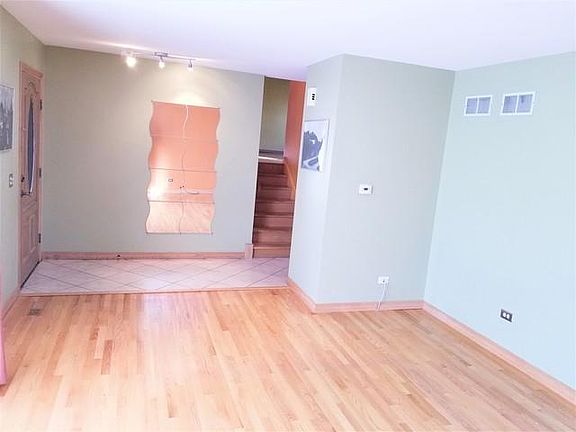 5th image of 5S786 Country Glen Dr