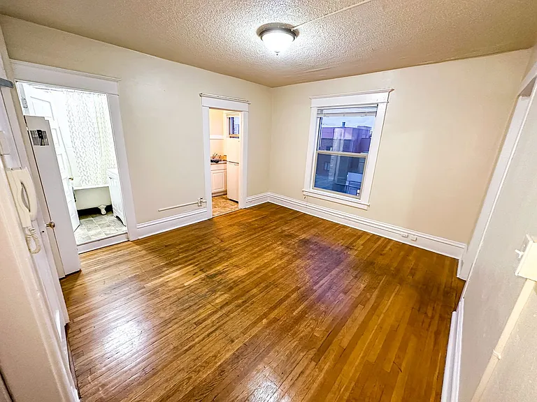 Casa Del Rey Apartments — Photo 9