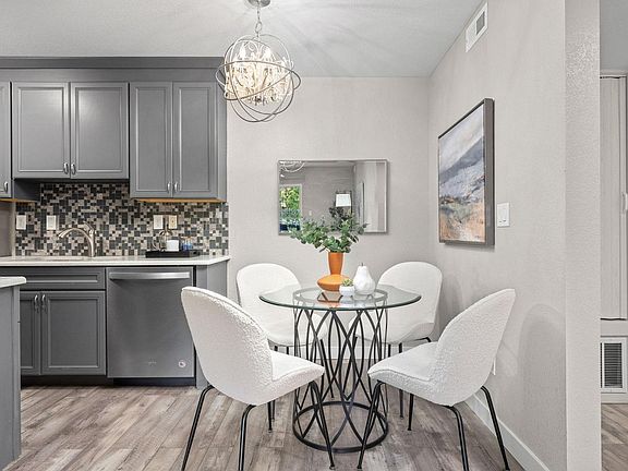 3rd image of 3250 Oneal Cir #D11
