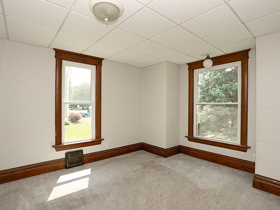 5th image of 808 6th St