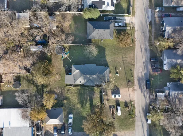 109 Claude Ave, Cleburne, TX 76031