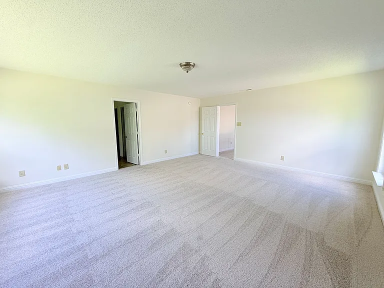 2946 Heirloom Ln — Photo 26