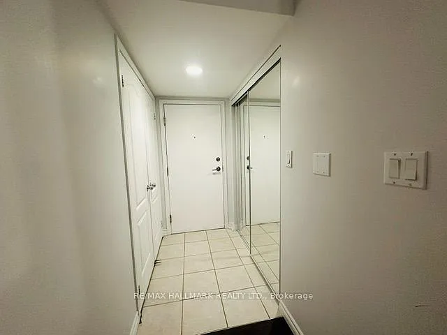 8 SE Rean Dr #1309 — Photo 9