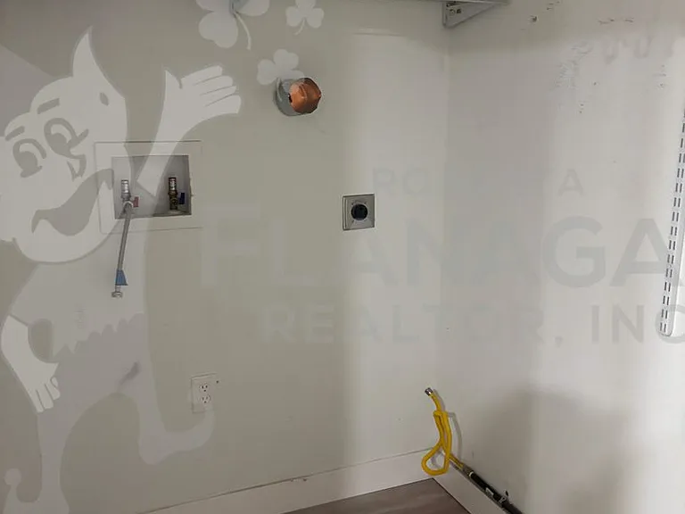 2340 Circle Dr — Photo 13