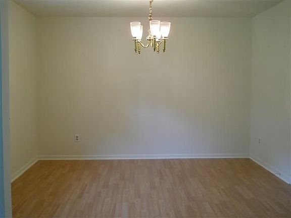 5th image of 7820 Millerton Dr