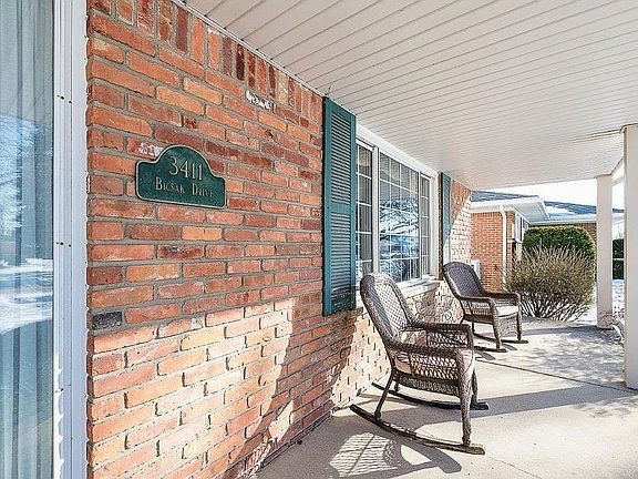 4th image of 3411 Bicsak Dr