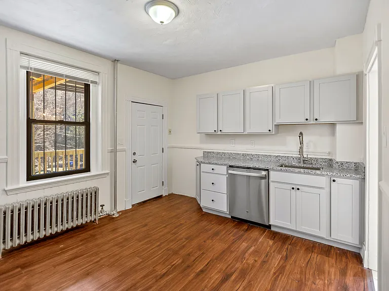 866 Huntington Ave #2 — Photo 5