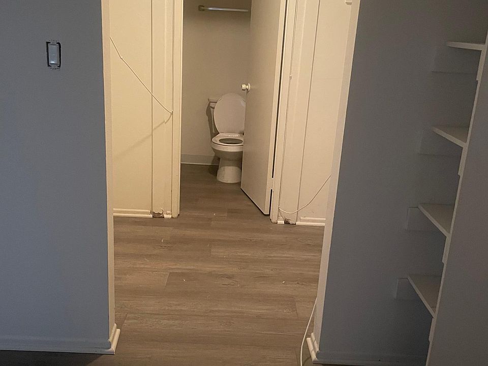1st image of 18618 Collins St #111