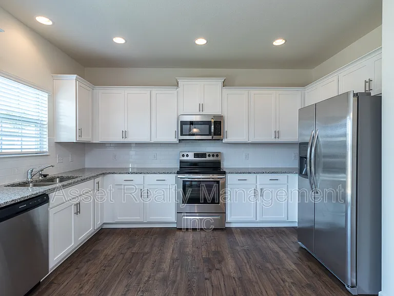 4831 Birchcrest Ln — Photo 13