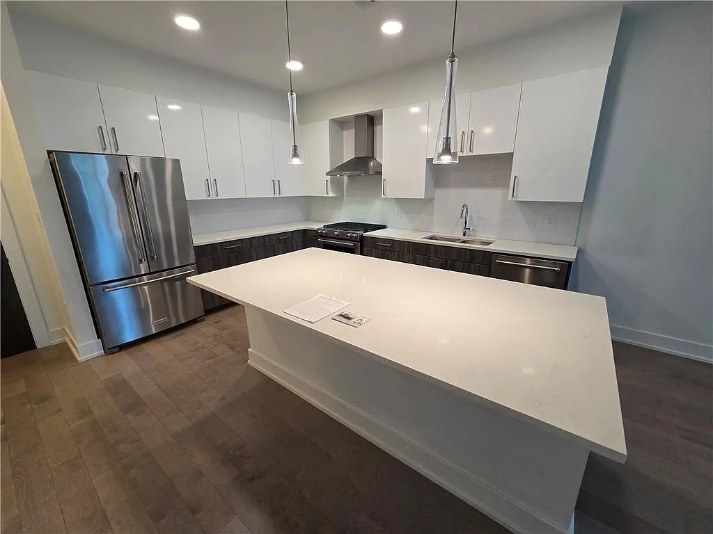 1 bed, 1.0 bath, 1020 sqft, $2,695 — Photo 3