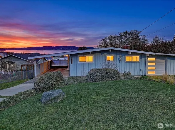 804 Sandstone Lane, Camano Island, WA 98282