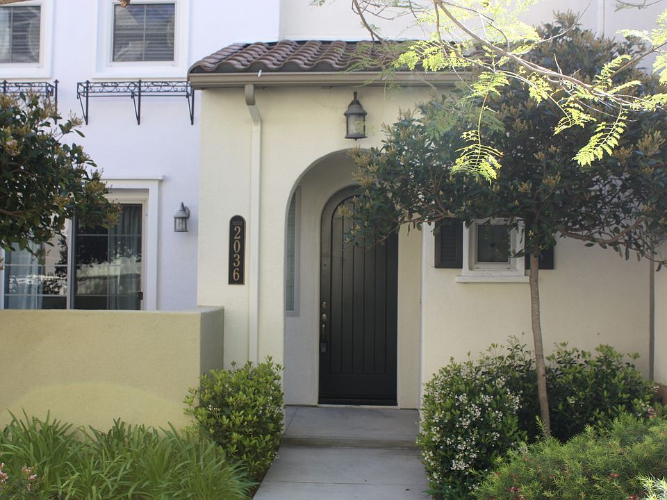 1st image of 2036 Silverado St