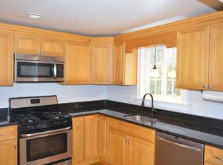 685 Pond St, Franklin, MA 02038