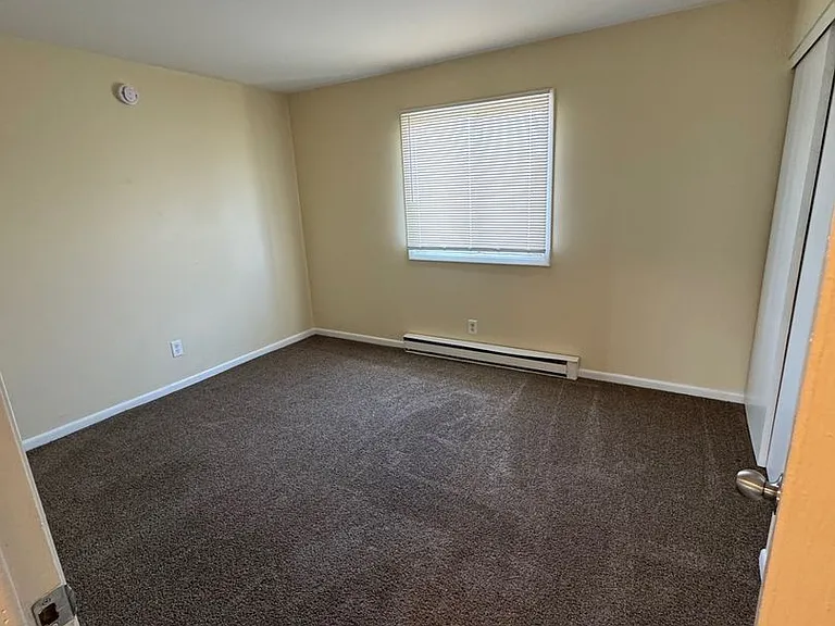 604 Saint Louis Ave — Photo 5