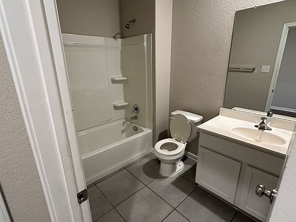 5th image of 9404 Tennant Ln