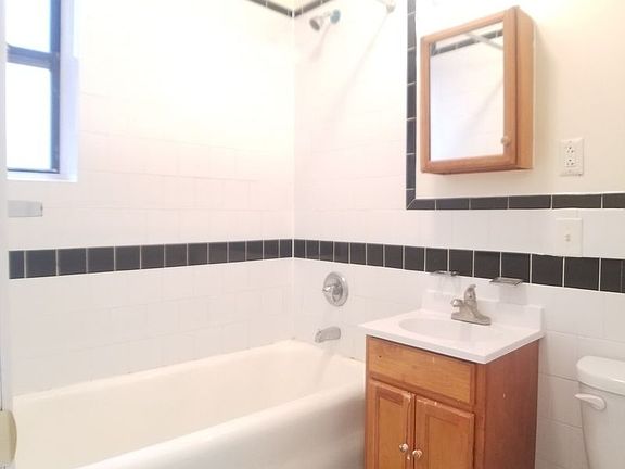 4th image of 270 Empire Blvd APT 3D