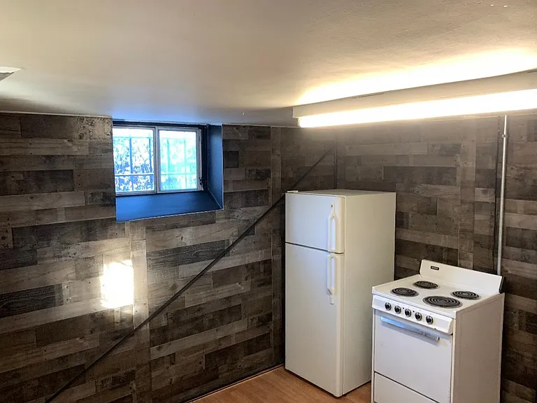 1671 Wolff St #B — Photo 5