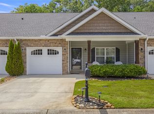 65 Hillsborough Dr, Anderson, SC 29621